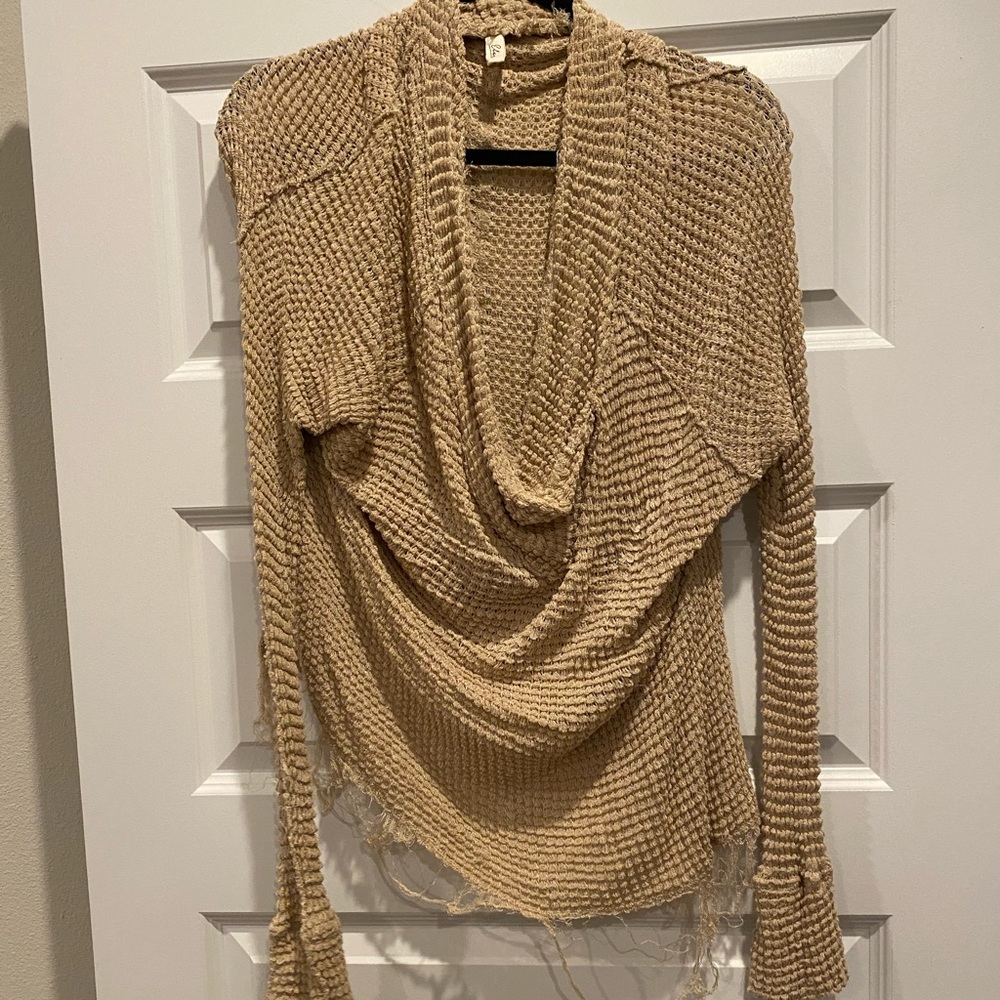 Top. Size medium.